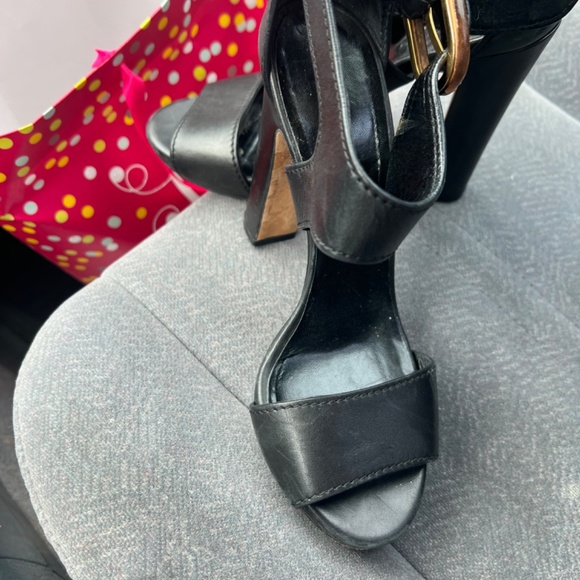 Gucci heels - Picture 2 of 3